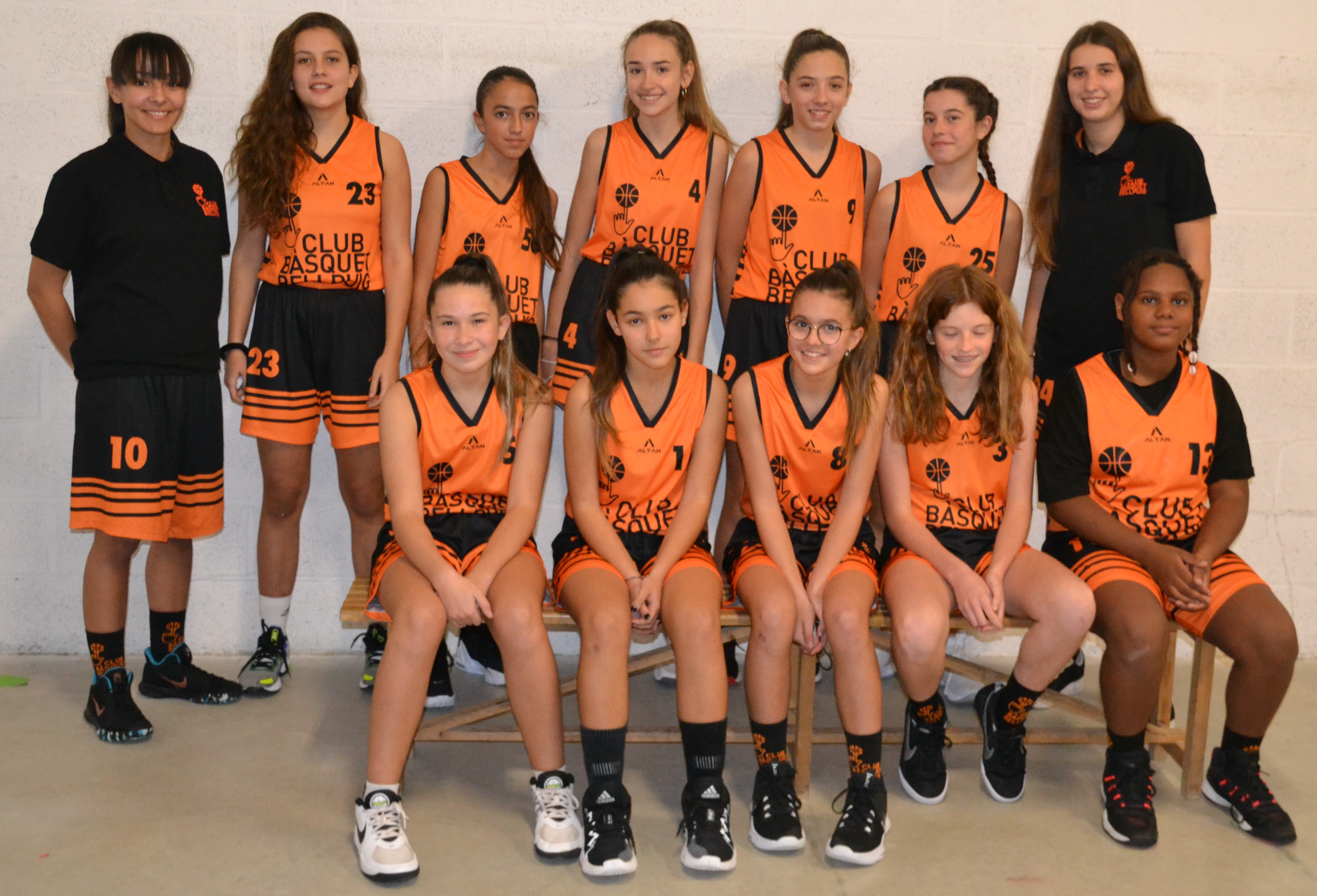  Infantil Femení LLORENS EXCAVACIONS I CONTENIDORS, S.L.Temp.2021-2022 Club Bàsquet Bellpuig